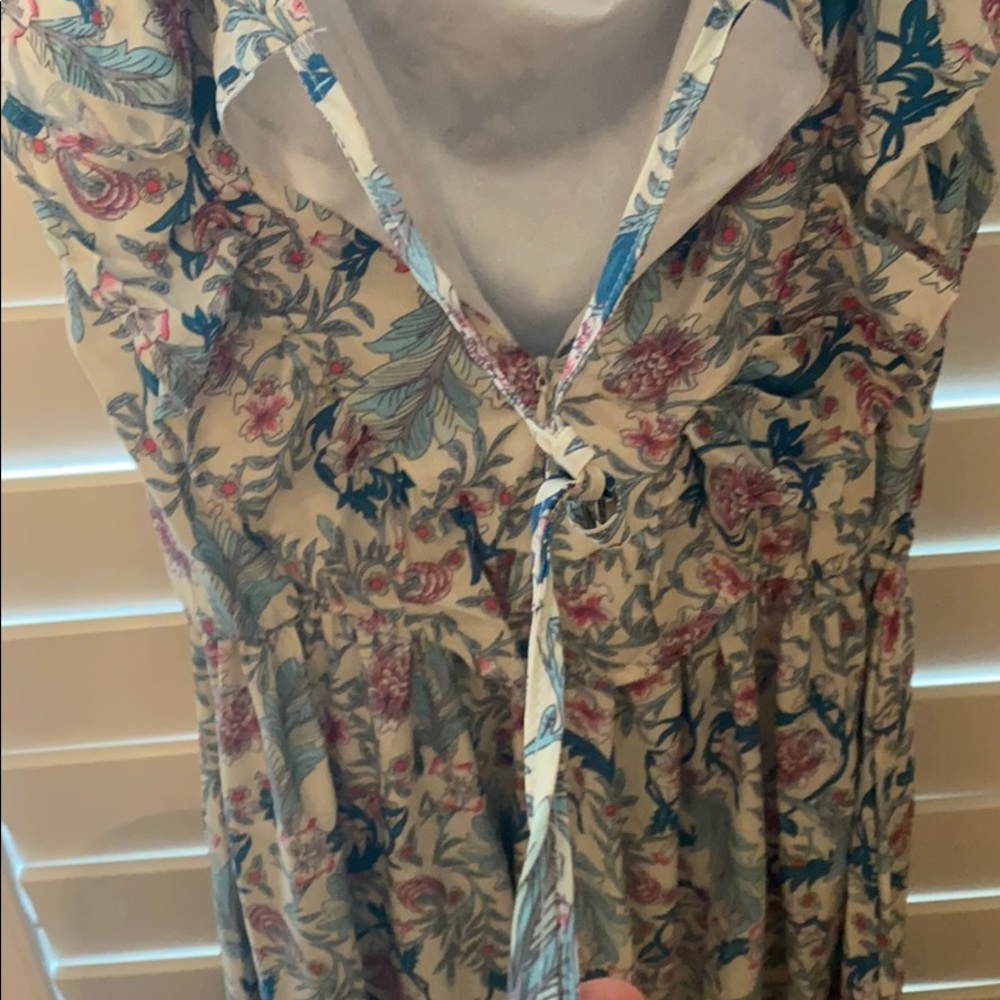 Dress - Picture 5 of 6